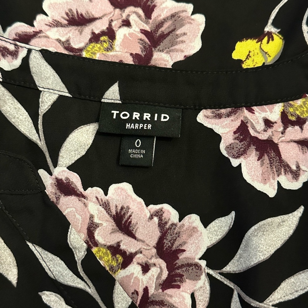 Torrid Goth Dark Tiki Harper Georgette Floral Pullover 3/4 Sleeve Top Black 0 - Picture 9 of 11